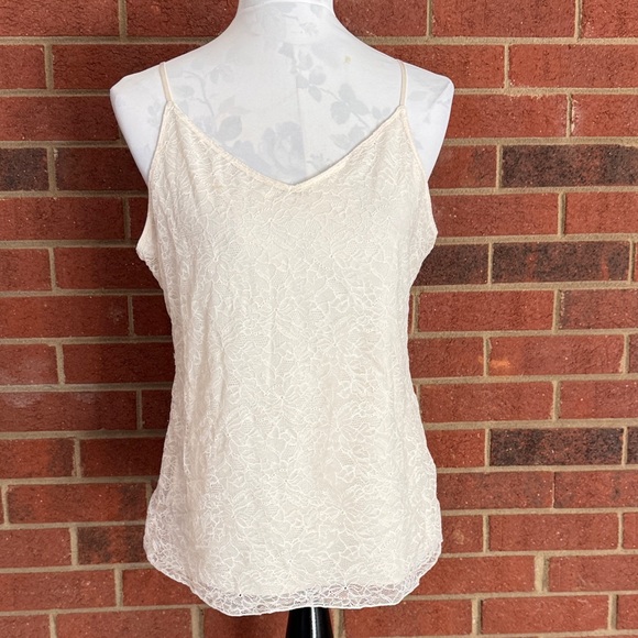 Banana Republic Tops - Banana Republic V Neck Adjustable Strap Cream Lace Camisole